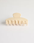 Claw Clip in Creamy