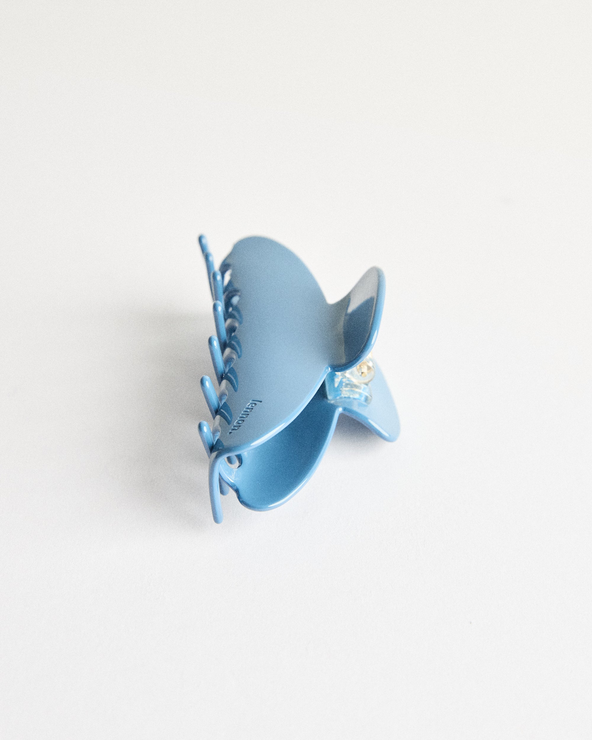 Claw Clip in Blueberry